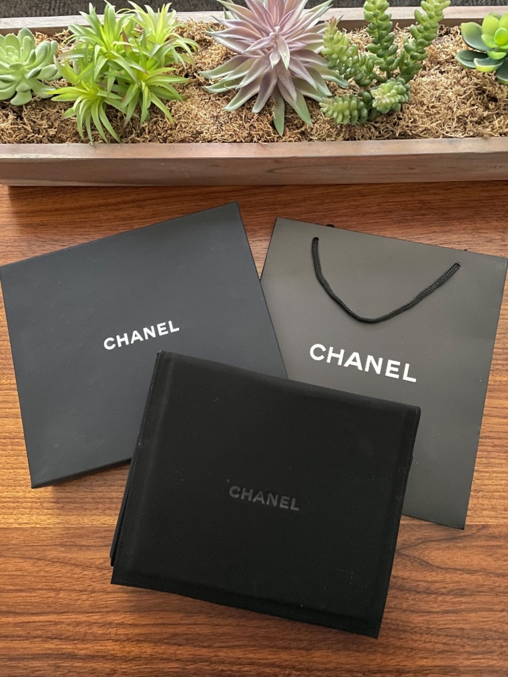 Chanel Long Pearl Necklace Silver Pearls & Crystals - Picture 11 of 11